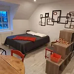 Le Petit Concise A 20mn Du Mont Michel Nyaraló *