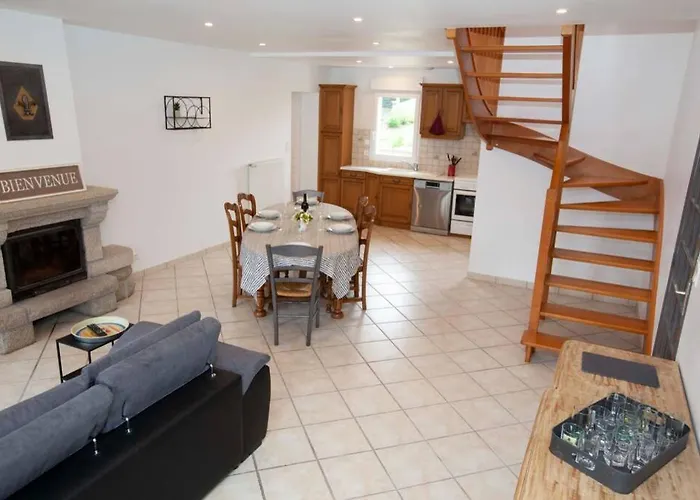 Holiday home Le Petit Concise A 20mn Du Mont Michel Saint-James